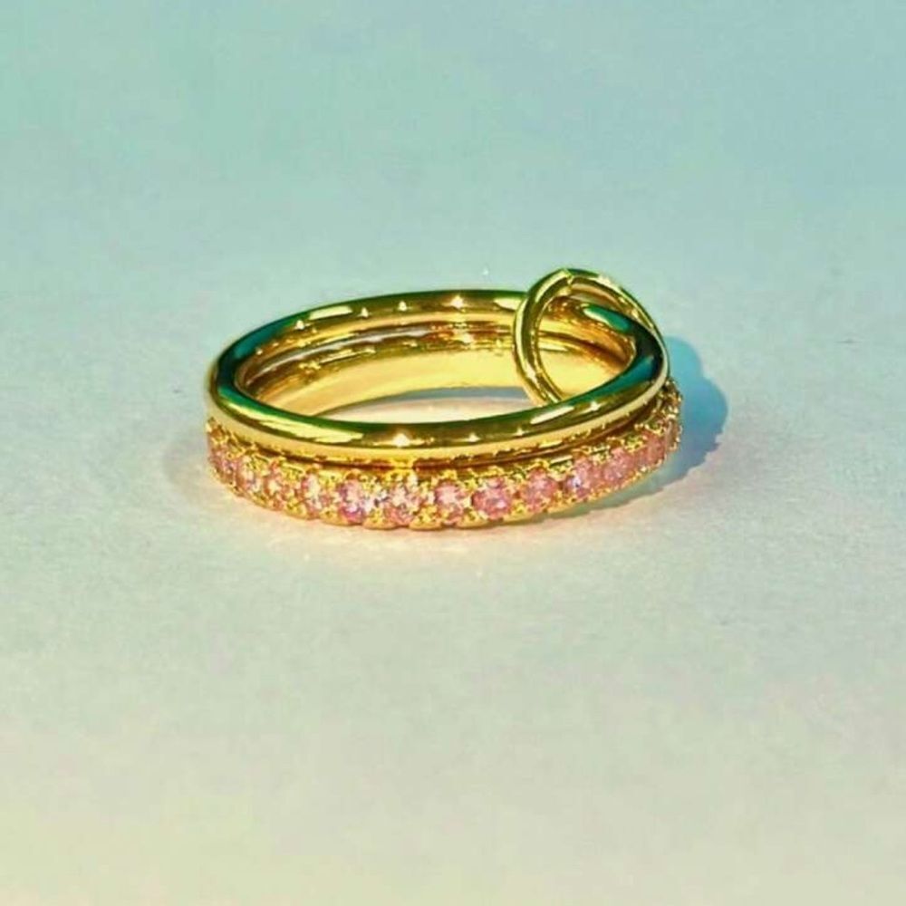 Gold and Pink ring Q325